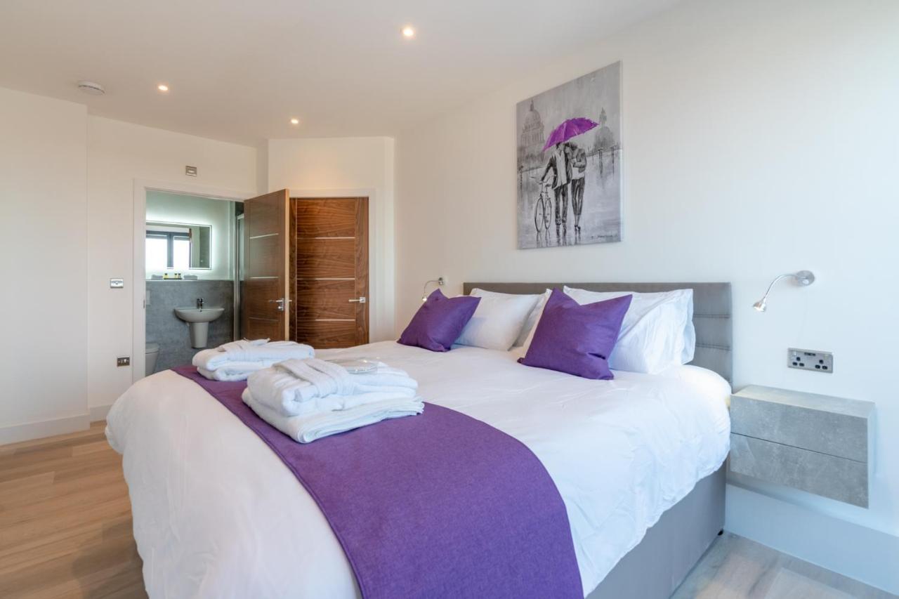 Central Penthouse With Hot Tub & Views 22 Cheltenham Exteriör bild