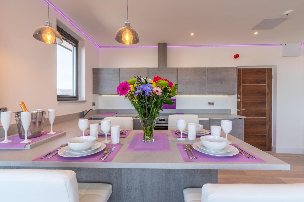 Central Penthouse With Hot Tub & Views 22 Cheltenham Exteriör bild