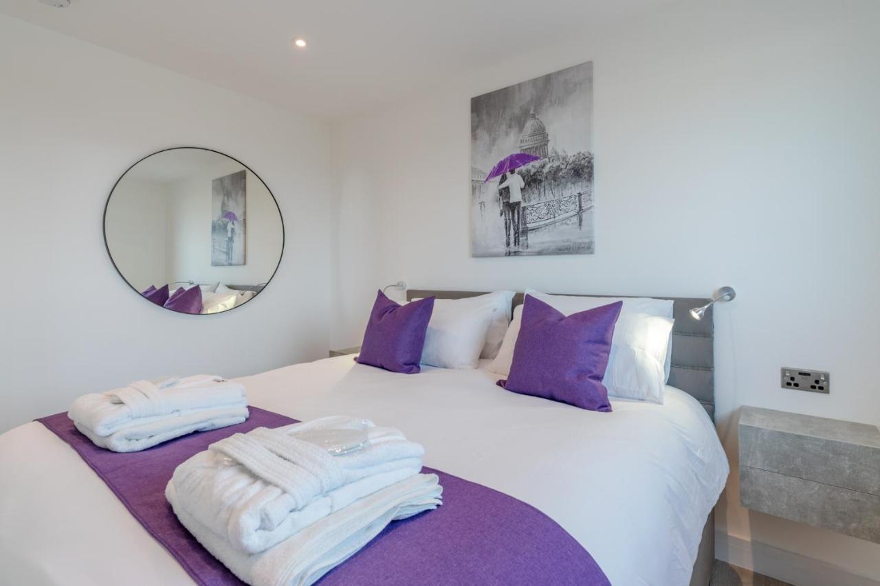 Central Penthouse With Hot Tub & Views 22 Cheltenham Exteriör bild