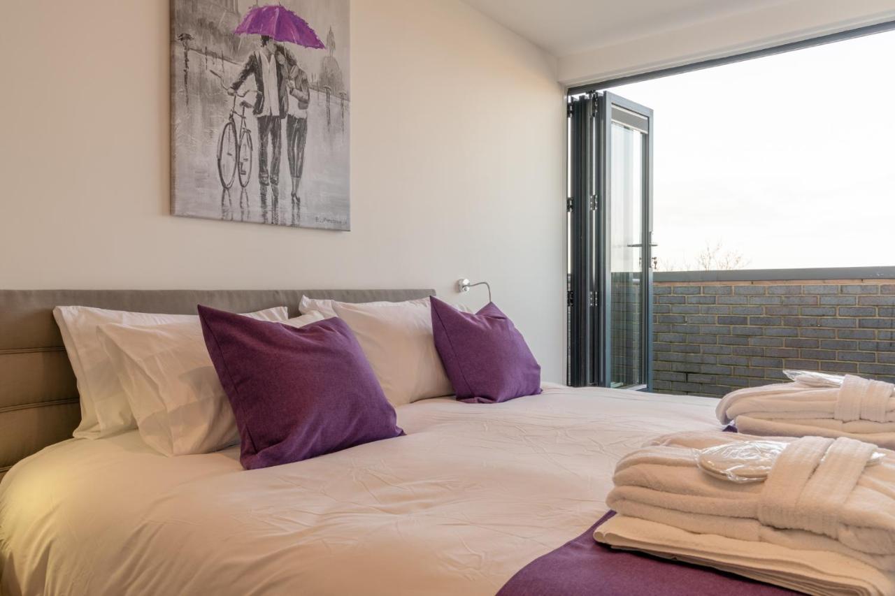 Central Penthouse With Hot Tub & Views 22 Cheltenham Exteriör bild